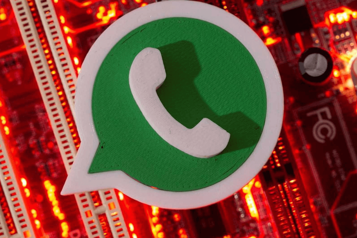 Iran lifts WhatsApp ban, but users hardly feel a change