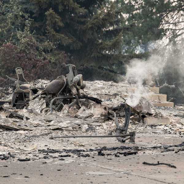 Spokane wildfires destroy hundreds of homes, force mass evacuations