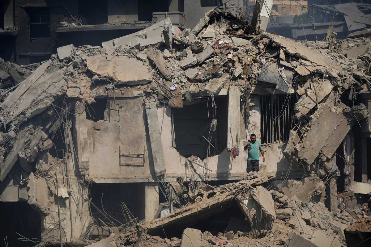 Mayor among 16 killed in Israeli strike on Lebanese municipal building