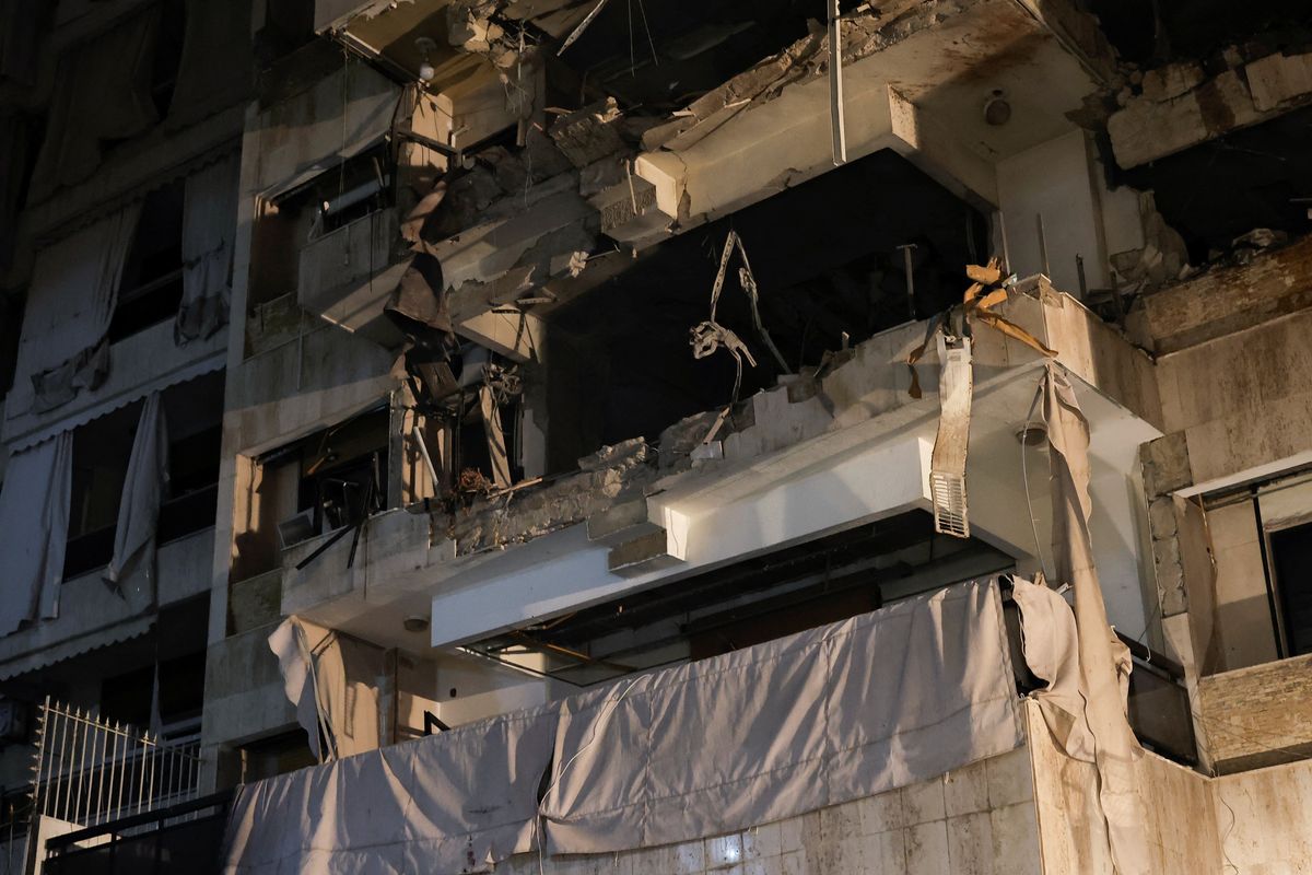 Israeli strikes without evacuation warnings, killing 22 in Beirut