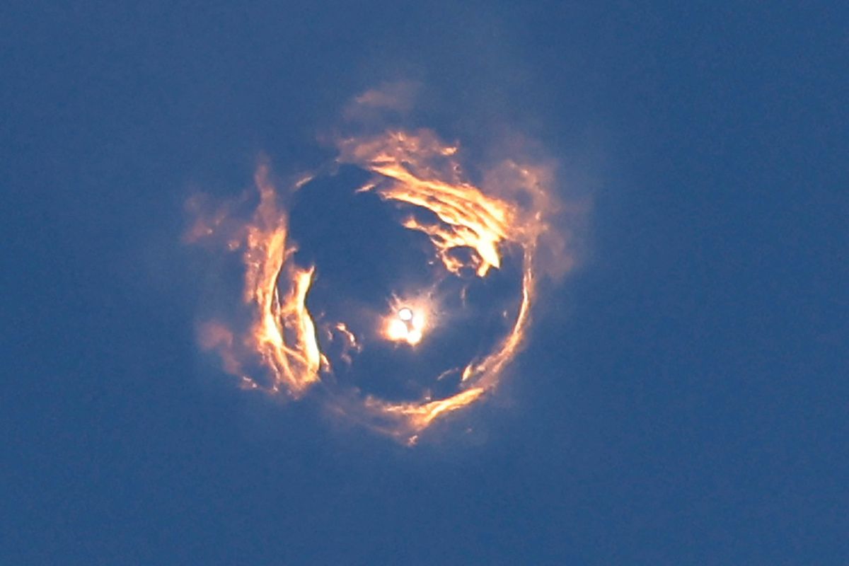 SpaceX's Starship explodes in space, again raining debris over Caribbean