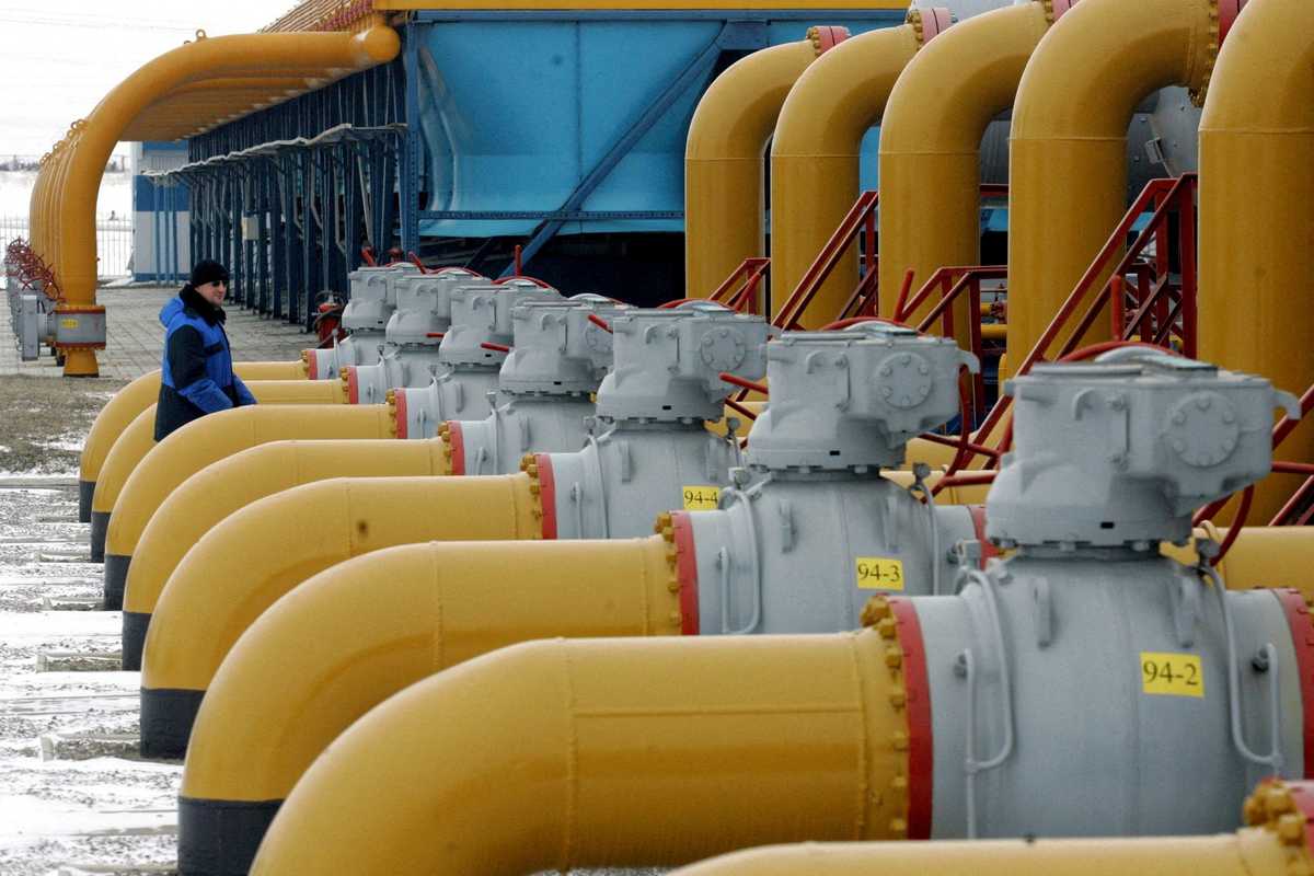 Russian gas era in Europe ends as Ukraine stops transit