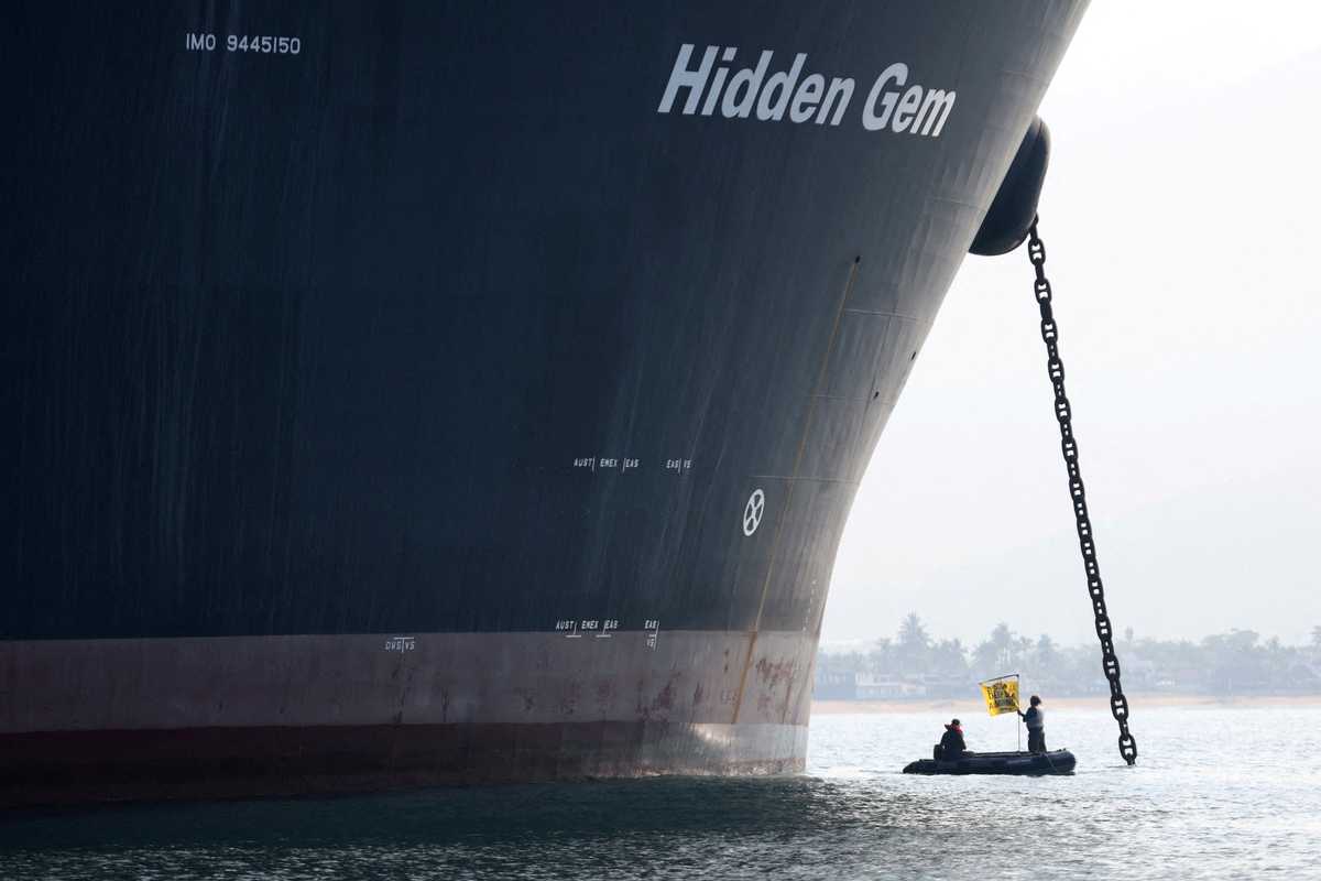 Trump signs executive order to expand US deep-sea mining for rare earth minerals