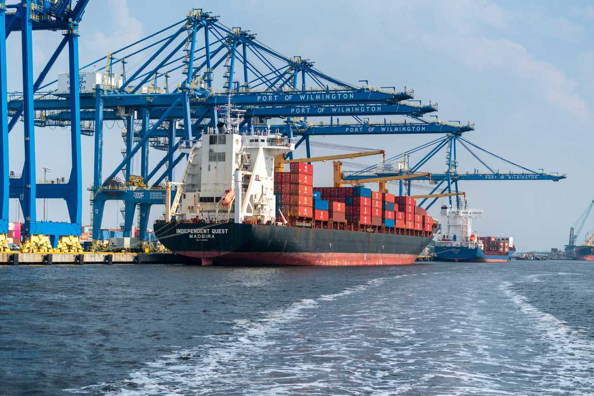 Pakistan Customs enforces bank exchange rates on shipping charges after industry-wide compliance