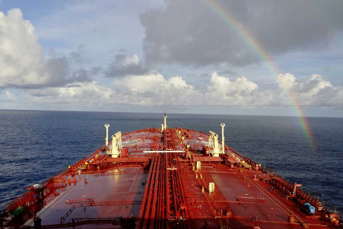 Pakistan’s oil refineries will export 140,000 MT of fuel oil in May