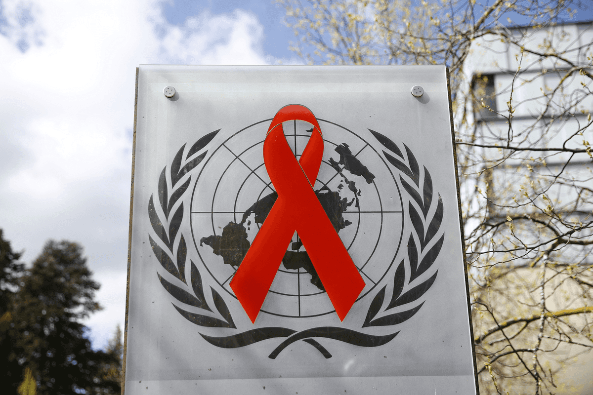 US funding cuts could reverse decades of gains in AIDS fight: UN