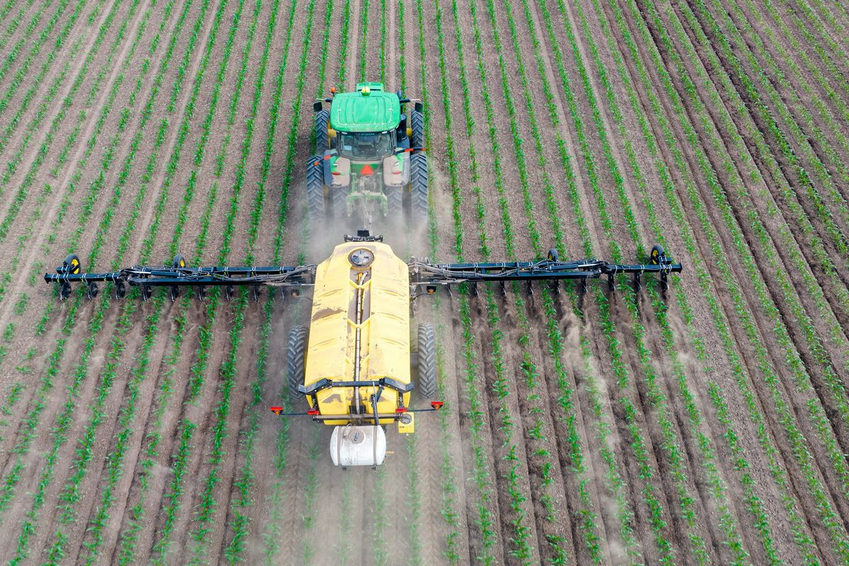 Pakistan urea sales jump 17% in Sept, but floods weigh on fertilizer sector