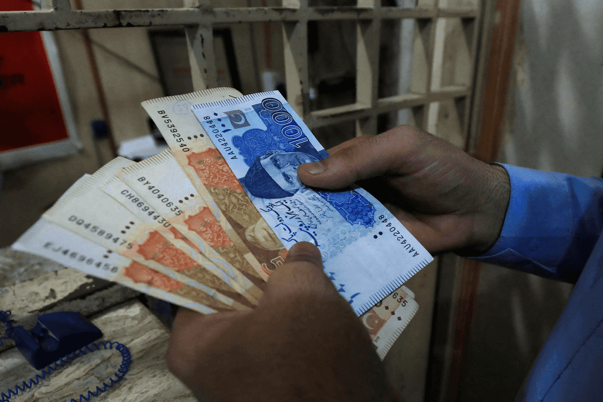 Pakistan raises housing allowance for federal employees by 85% to ease rent burden