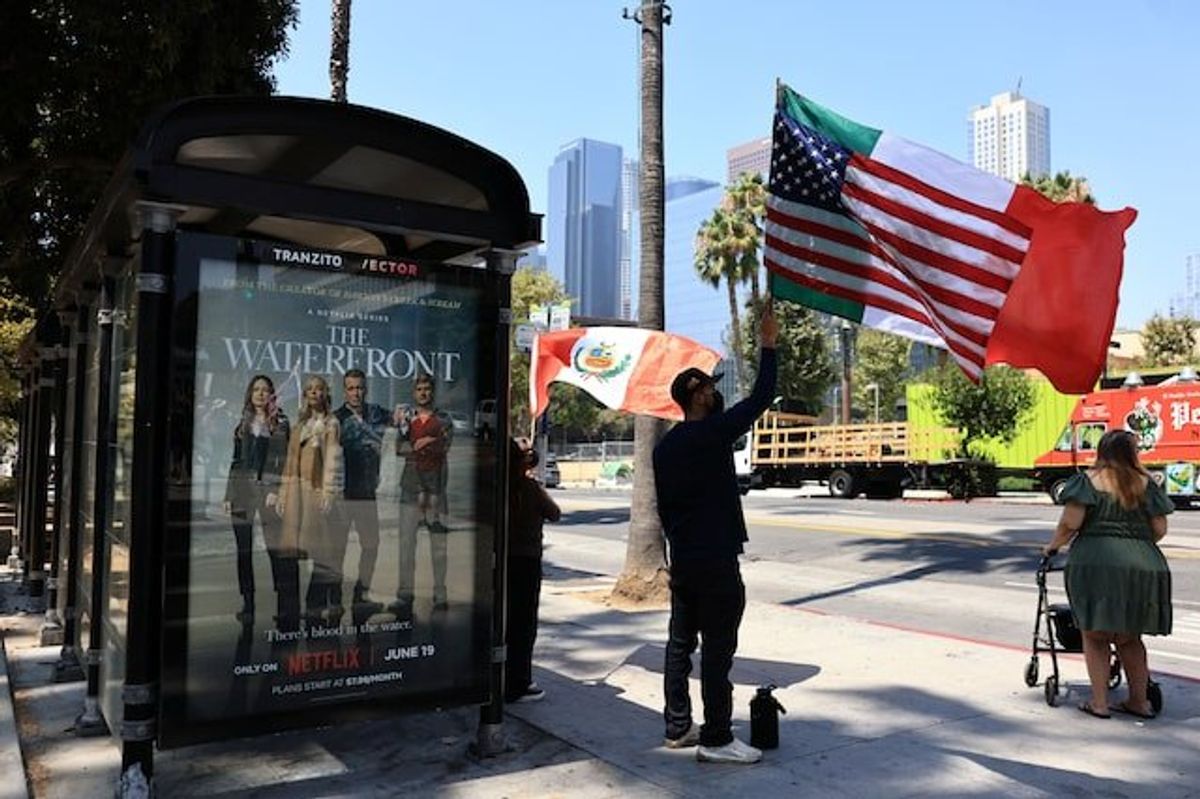 US directs diplomats to lobby governments against mass migration, cable says