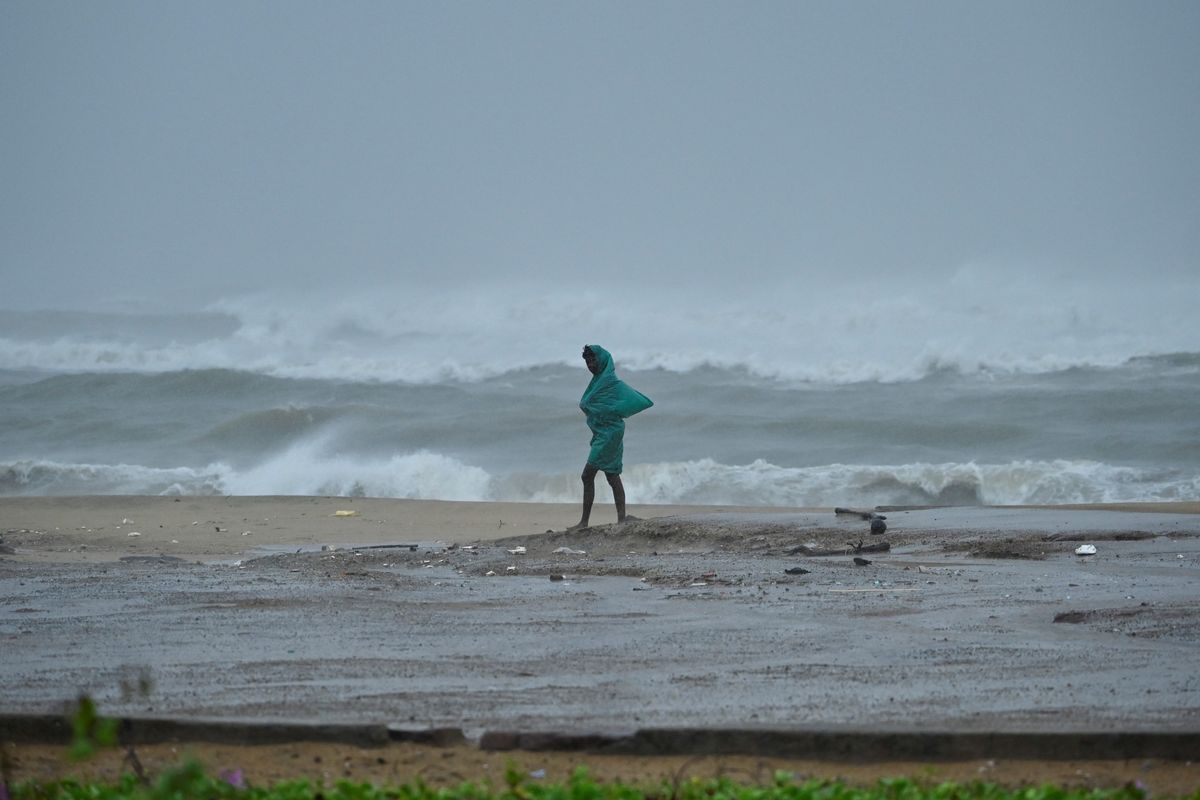 Three killed as Cyclone Fengal pummels India's south
