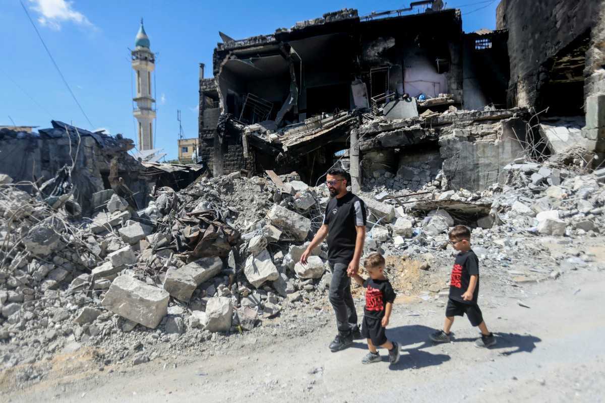 Iran-US talks called off as Israeli strikes kill 16 in Lebanon