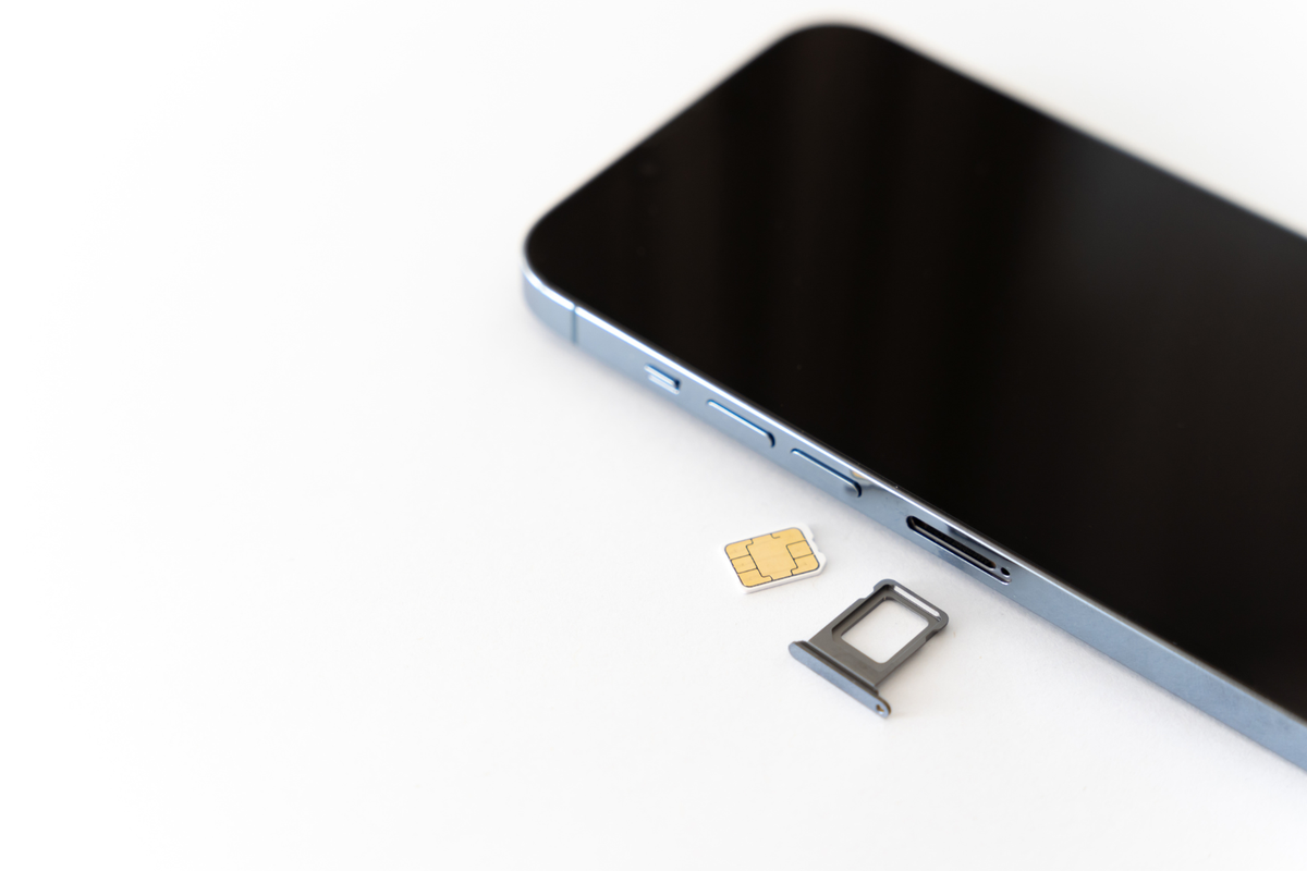 Pakistan drafts electronics manufacturing policy to localize production, cut imports by 2033