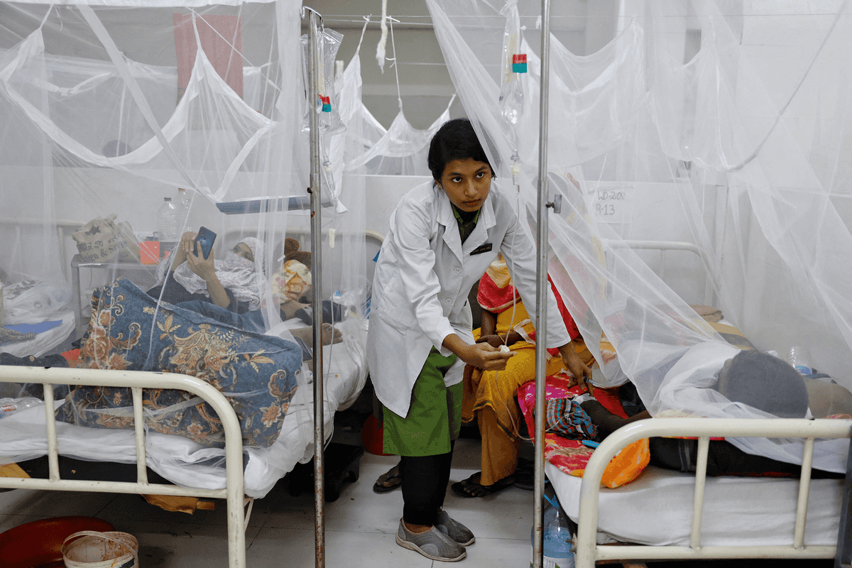 Bangladesh dengue outbreak accelerates as hospitals come under strain