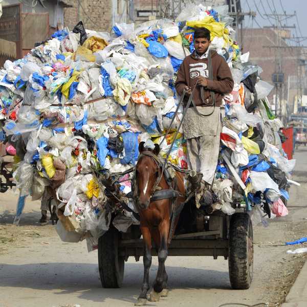 Pakistan only recycles 4% to 9% of its plastic waste, report warns