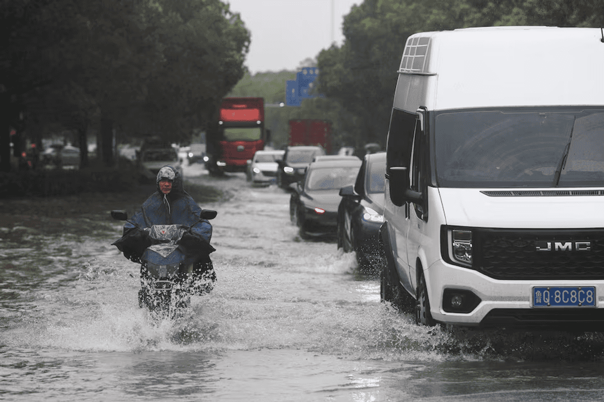 Typhoon Dolphin floods central China, puts Beijing on alert for heavy rain
