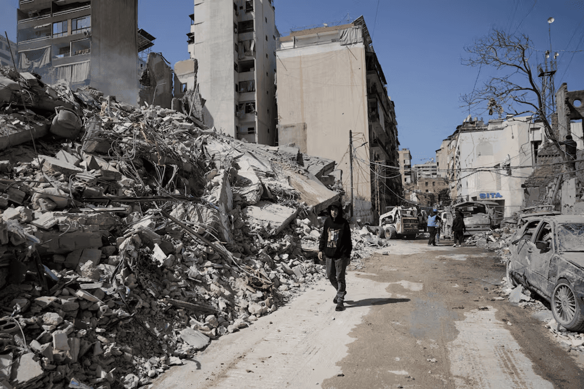 France says it's unreasonable to expect Lebanon to disarm Hezbollah amid bombing