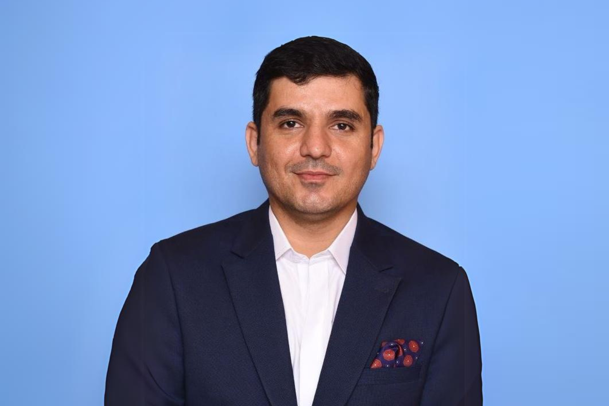 Pakistan's ruling party asks election body to suspend lawmaker who defected on constitutional reforms