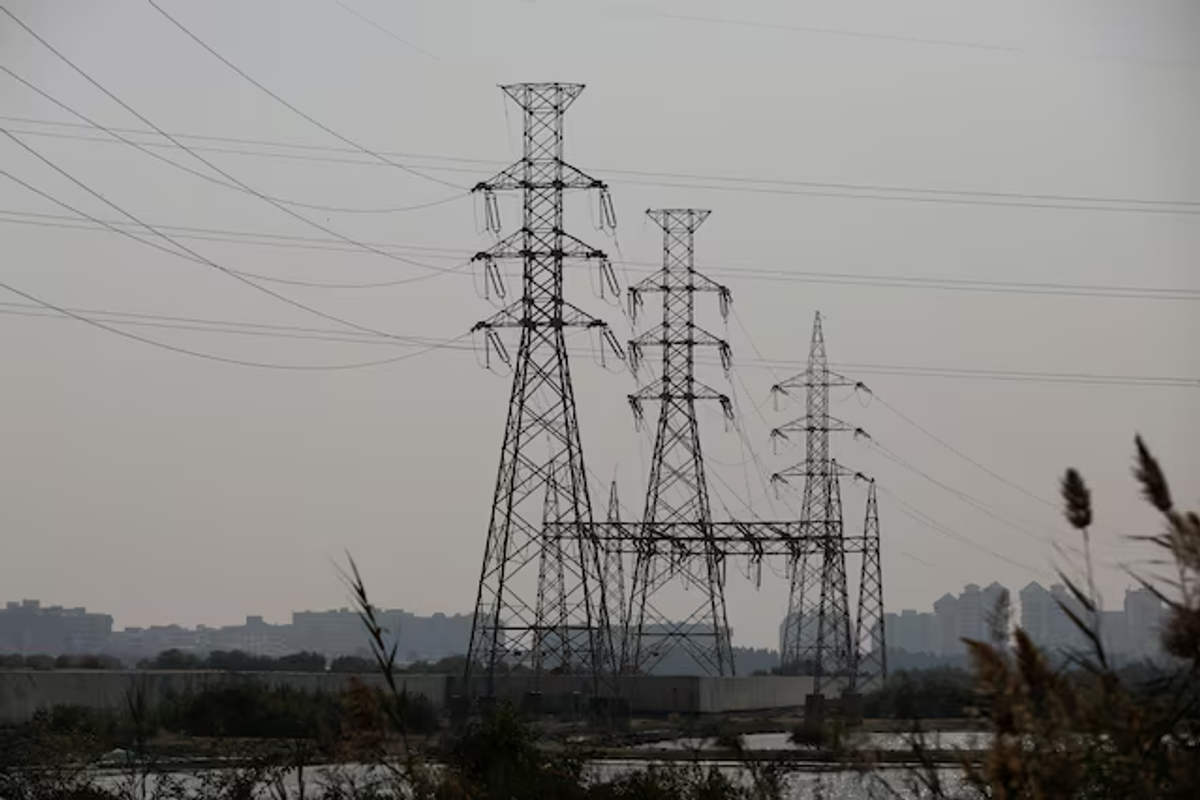Transmission and distribution issues undermine Pakistan’s power generation sector: regulator