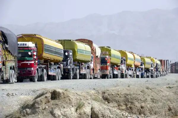 Pakistan fuel sales fall 7% in April as petrol, diesel prices surge