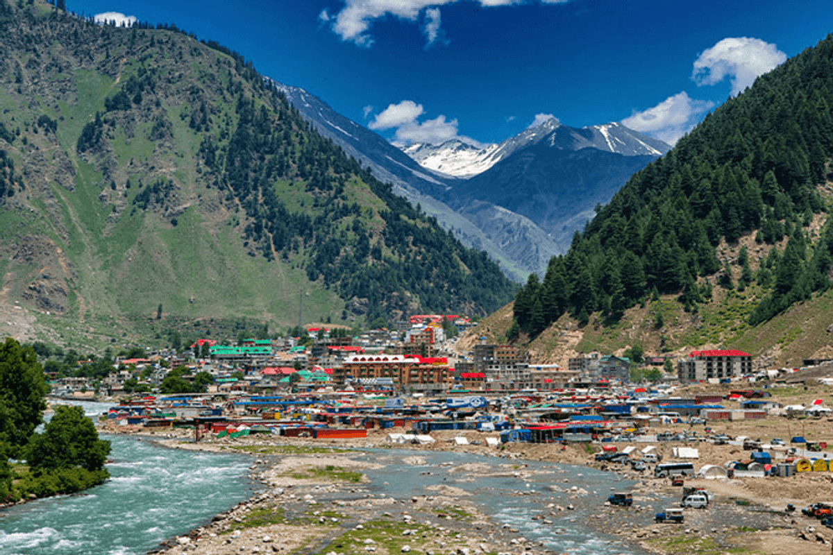 Pakistan can unlock billions in tourism exports, but structural gaps persist: report