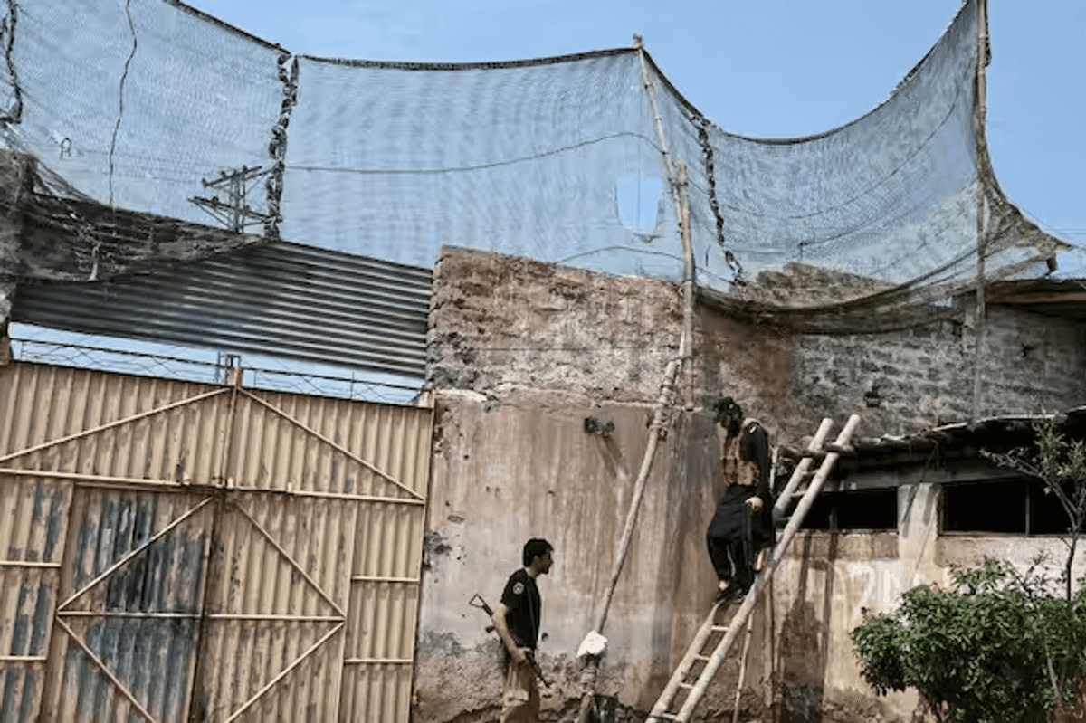 Pakistan police counter drone attacks with Ukraine-style nets