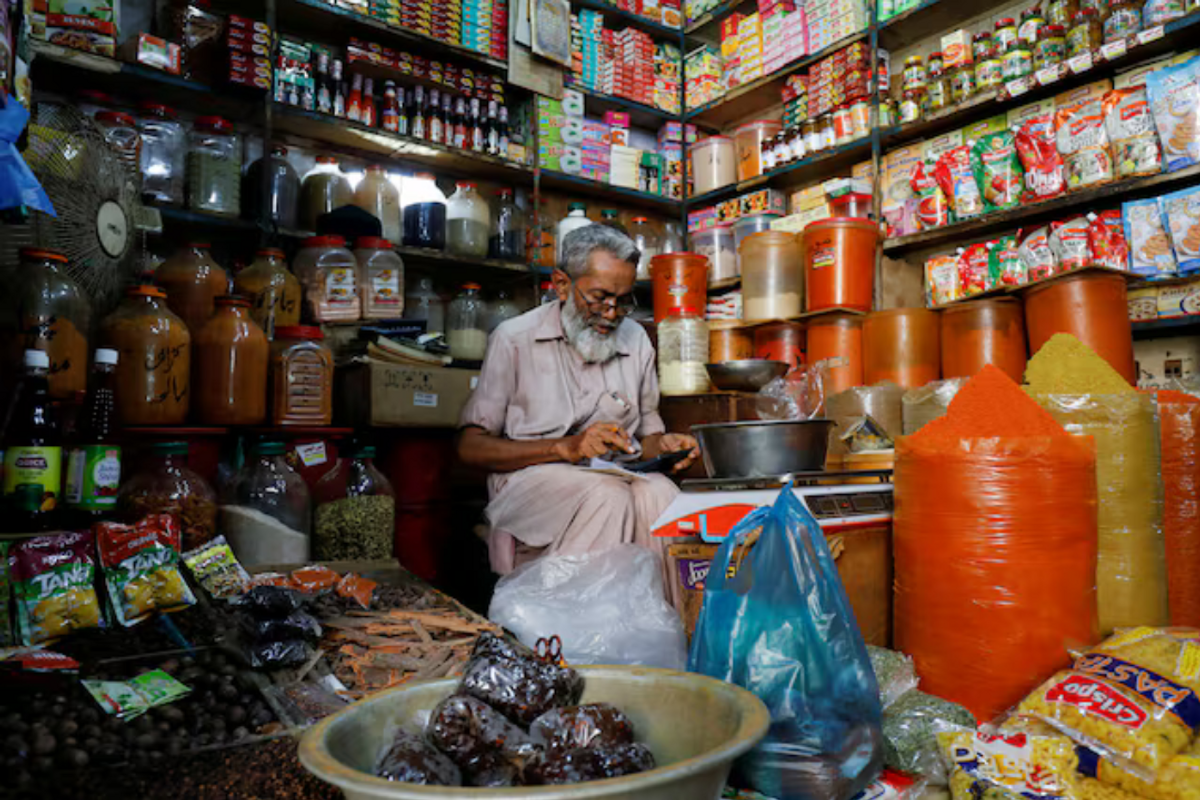 Inflation seen easing to near 4% in August in Pakistan