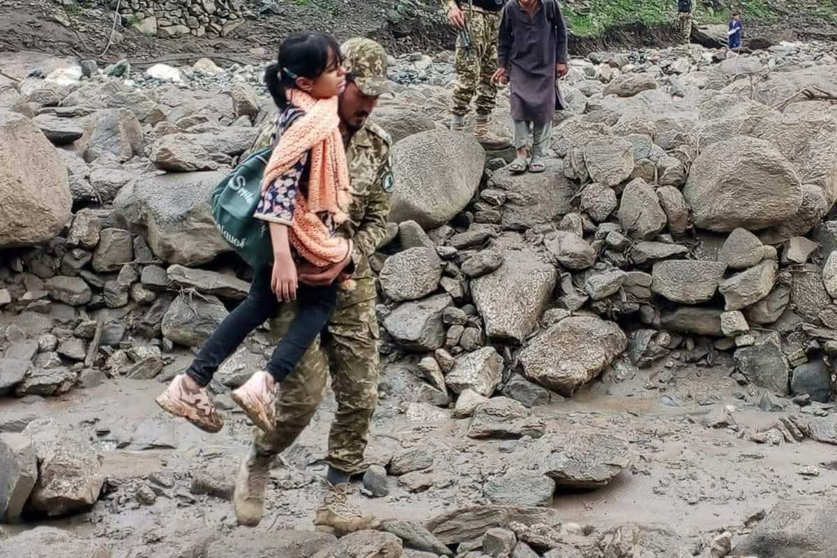 Flash flood kills five on Pakistan mountain highway; 20 still missing