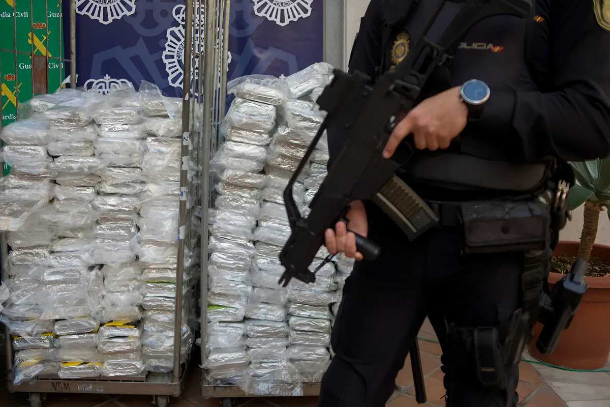 Spain arrests 7 Britons after seizing over a ton of hashish
