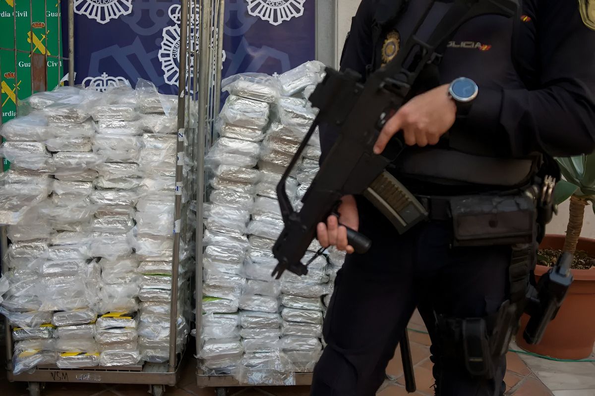 Spain arrests 7 Britons after seizing over a ton of hashish