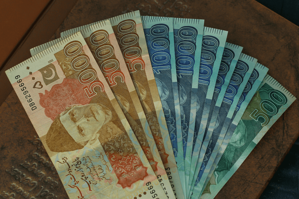 Pakistan posts $349 million current account surplus in October