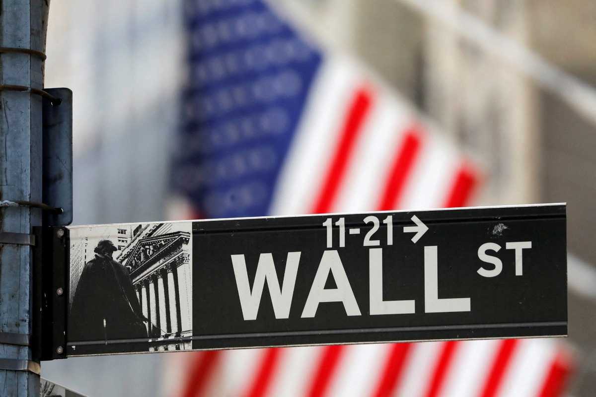 US stock futures, dollar gain on early election results