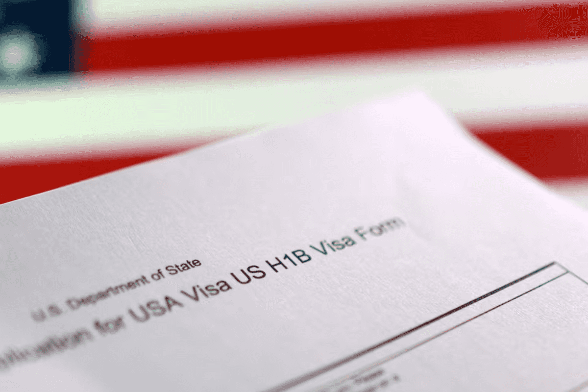 Trump extends $100,000 H-1B visa fee push by another year