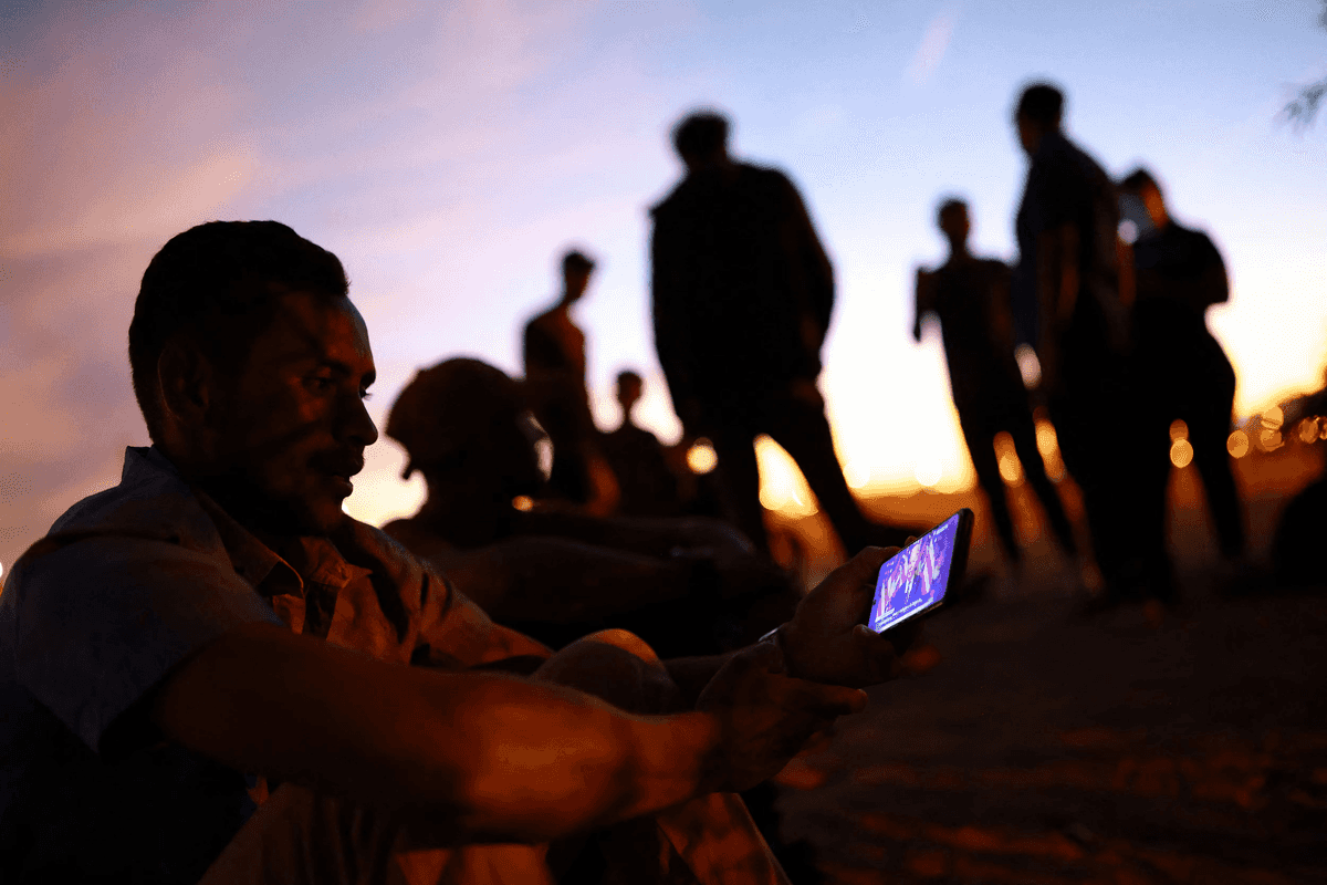 US to screen social media of immigrants, rights advocates raise concerns