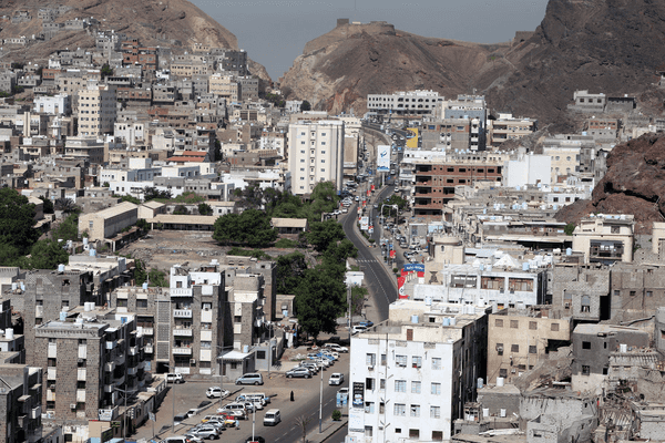 Houthi attack on presidential palace in Aden kills four, govt sources say