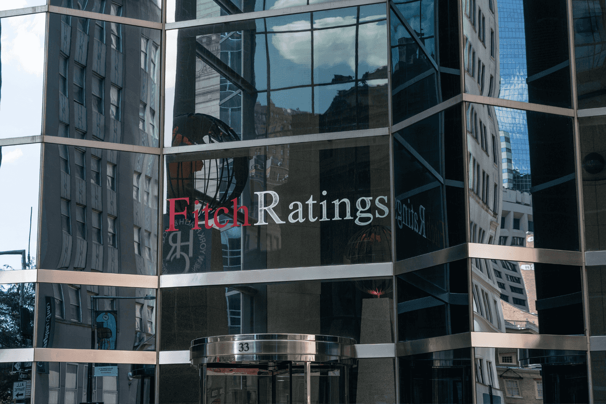 Fitch says Gulf sovereign ratings can withstand short conflict but energy risks loom