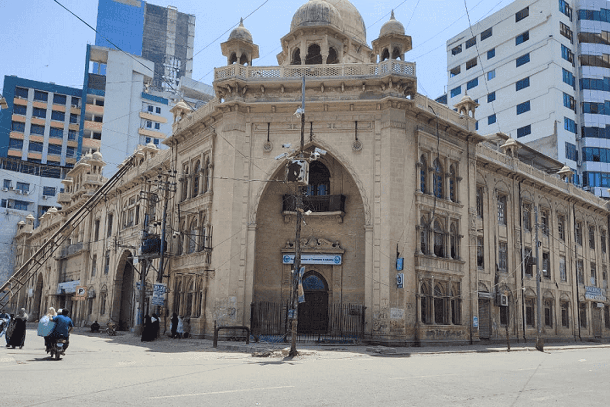 Karachi port faces major cargo delays amid staffing shortages