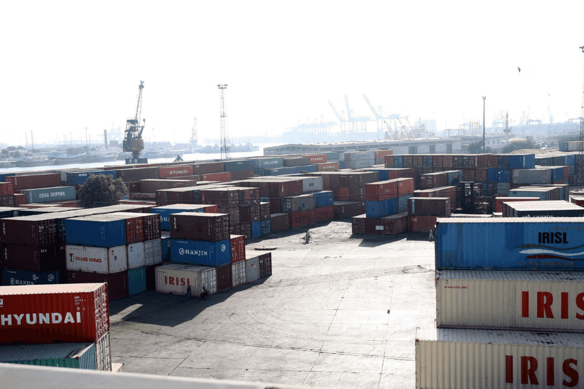 90% of truck movement at Karachi port halted amid road closures