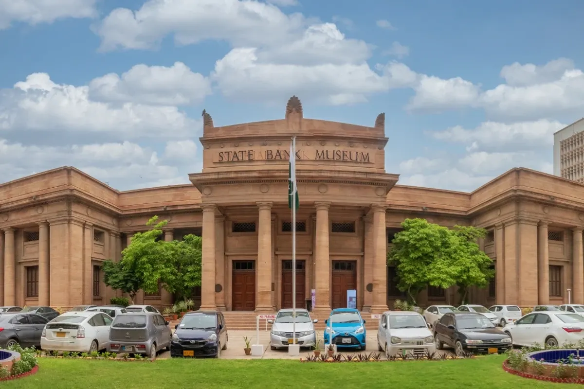 Pakistan central bank expected to reduce interest rate by 50-100bps
