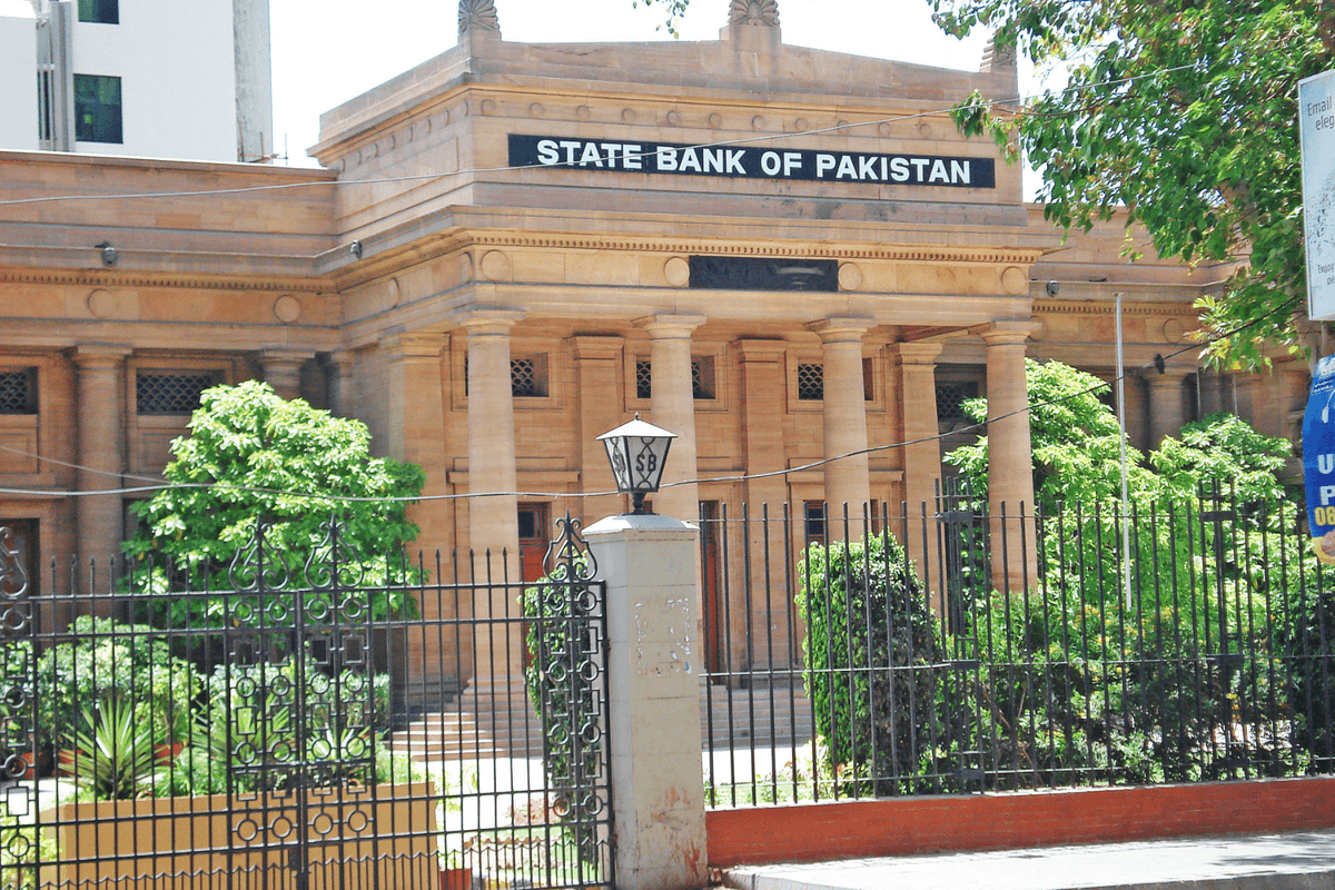 Pakistan’s central bank cuts interest rate by 100 basis points