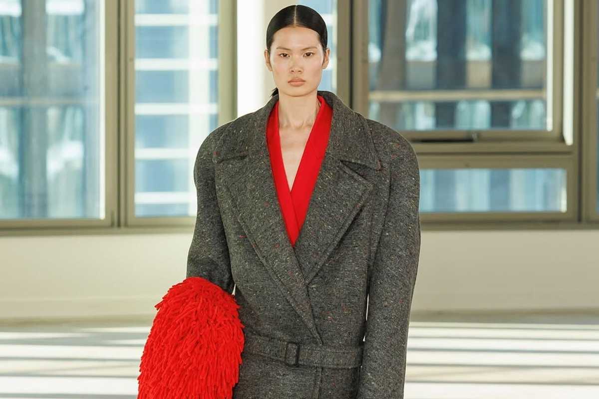 Stella McCartney's office-inspired Fashion Show wows Paris Fashion Week