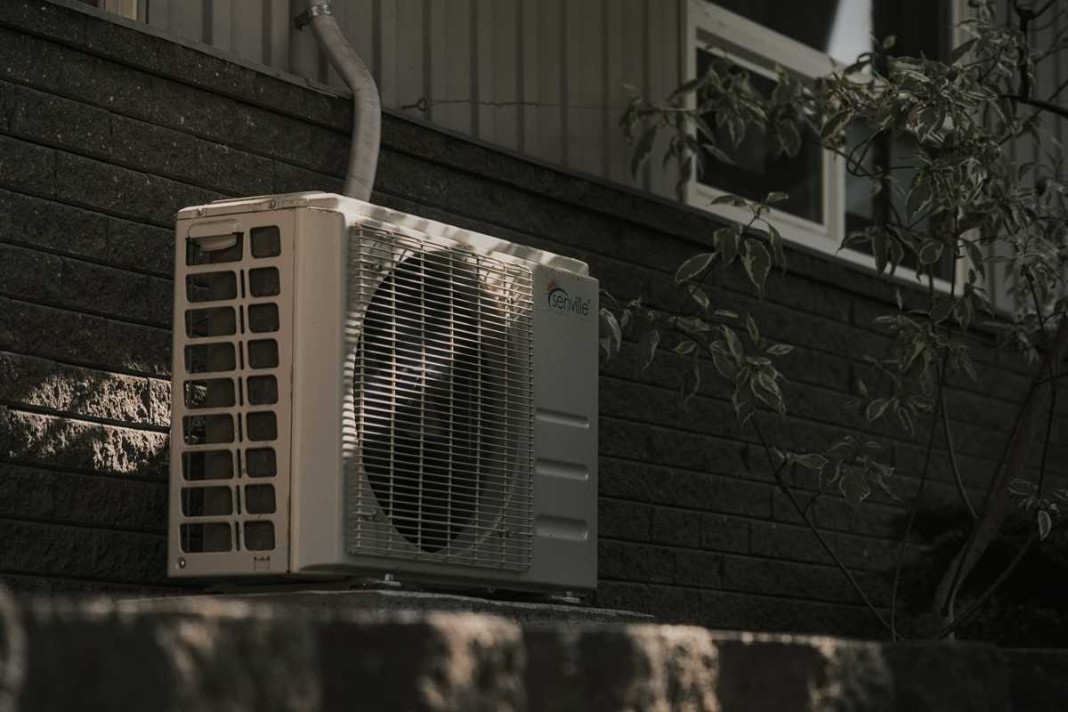 FBR chief urges taxing households with air conditioners