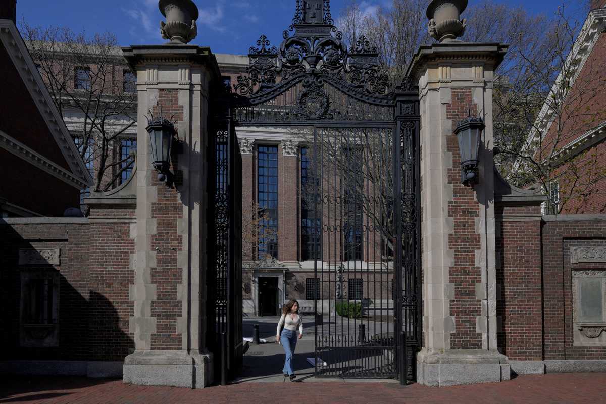 Trump administration says Harvard may lose ability to enroll foreign students