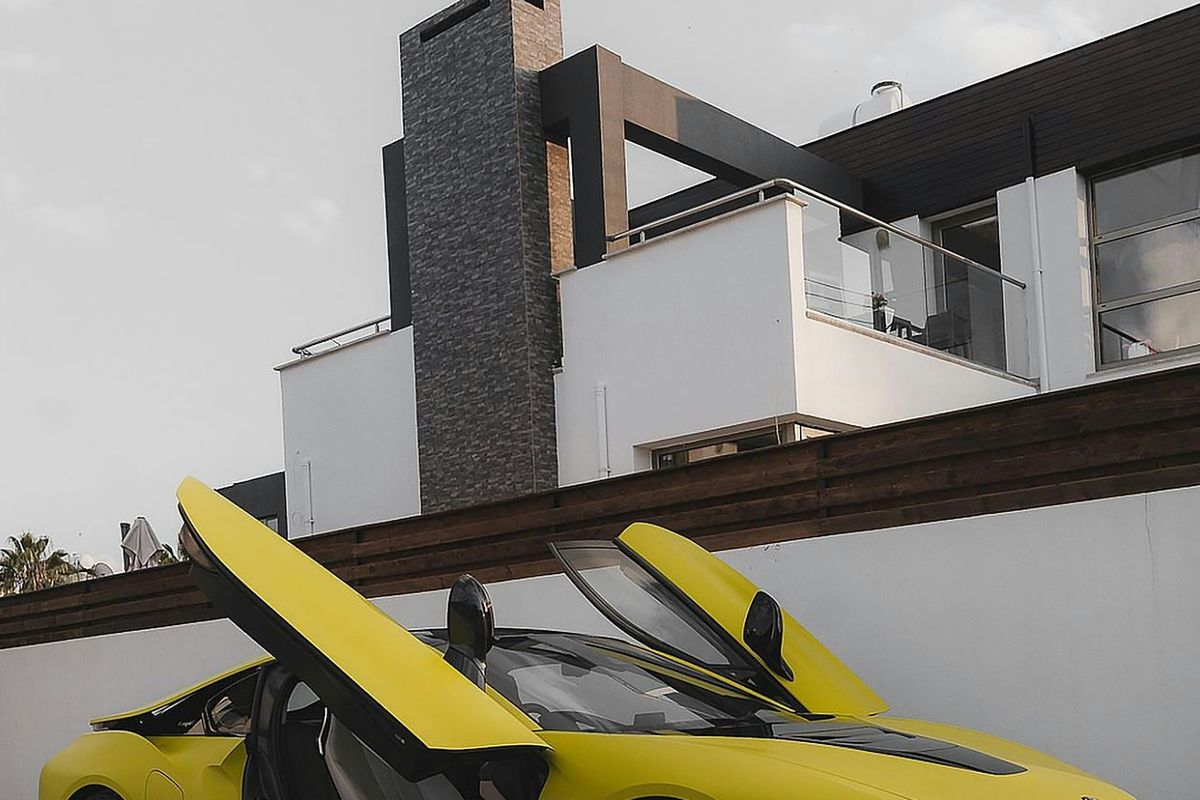 Pakistan targets social media ‘show-offs’ in crackdown on tax evaders