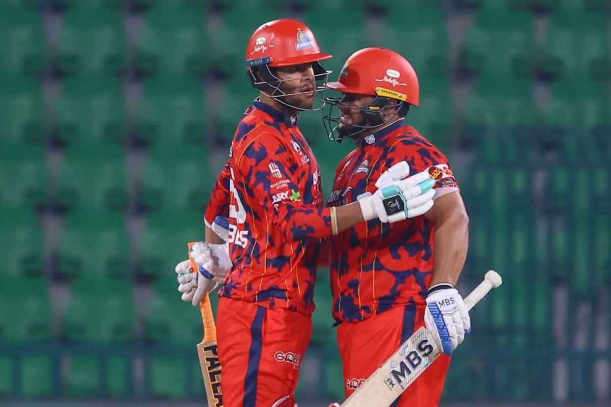 Ball-Tampering row overshadows thriller as Karachi Kings edge Lahore Qalandars