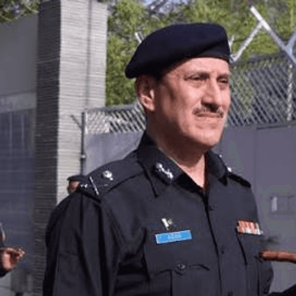 Karachi police vow tougher action on crime as business community raises security concerns