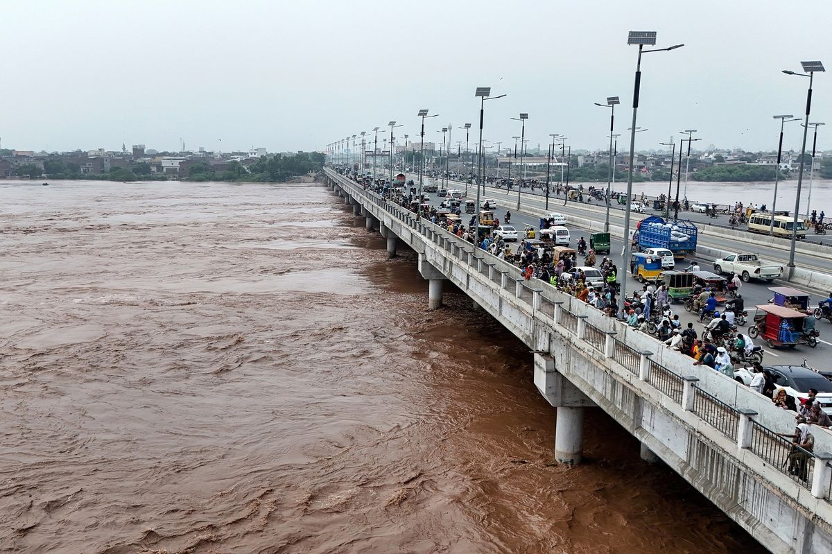 Flood threat eases in Pakistan’s Punjab rivers as last surge of water passes