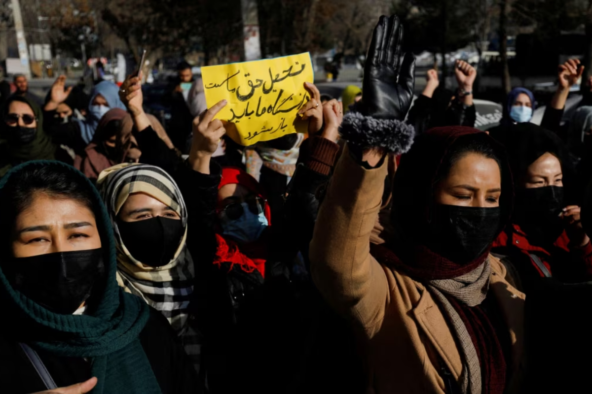 UN urges Afghan Taliban not to block women's medical training