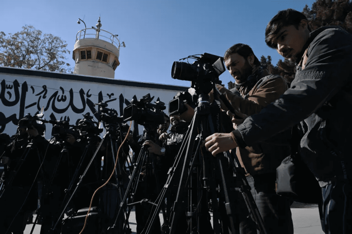 Taliban detain two TOLOnews journalists in Kabul