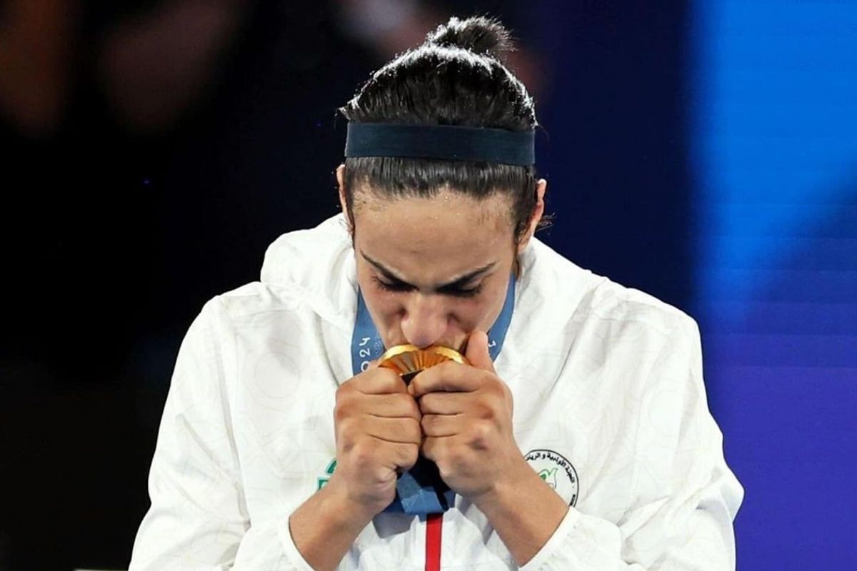 'We run risk of losing women's sport'