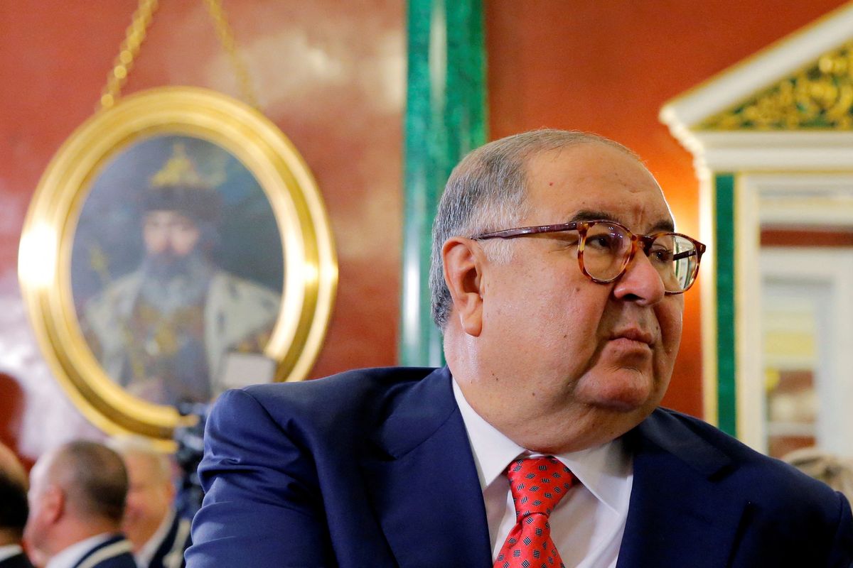 Russian oligarch may return as world fencing chief